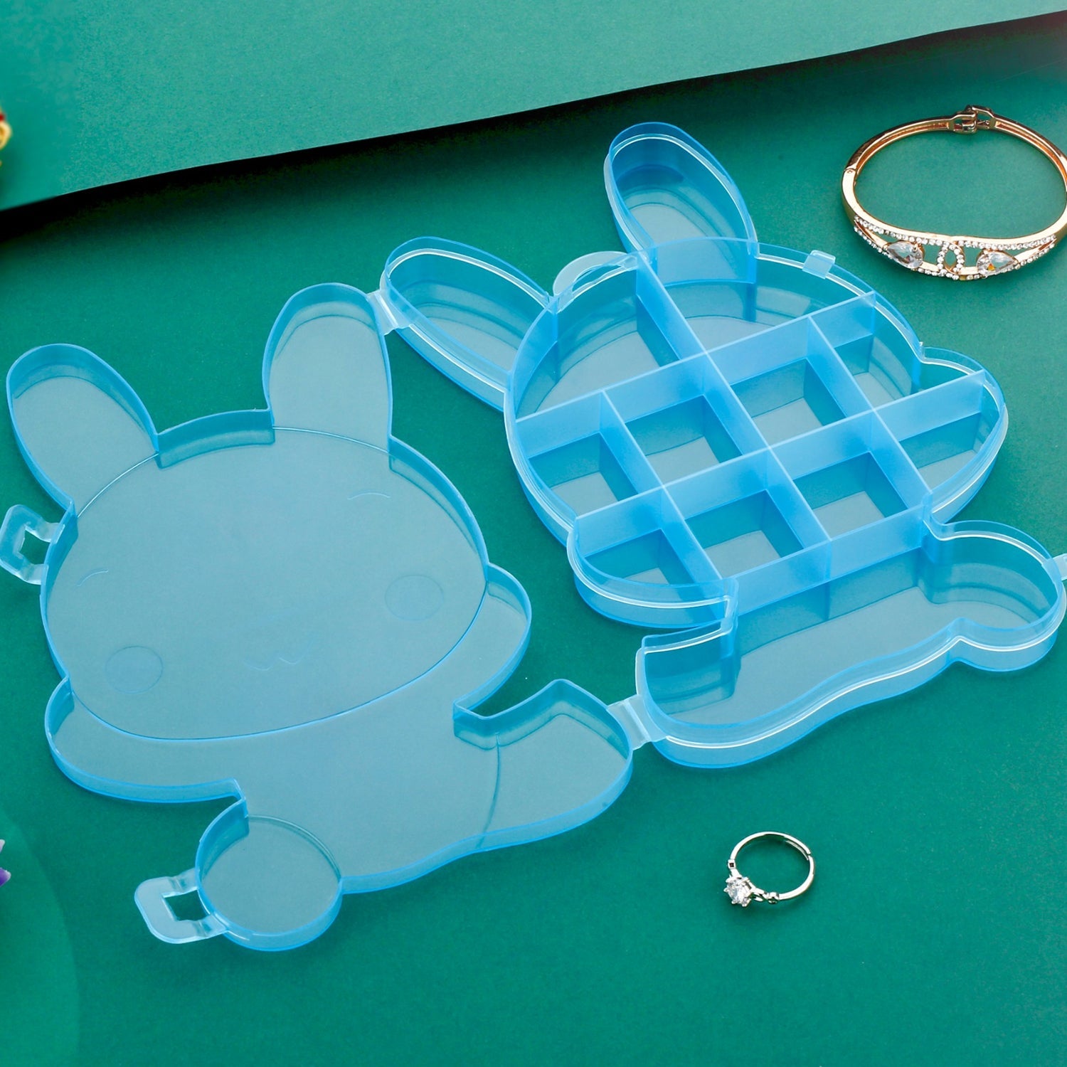 Clear plastic storage box with cartoon bear design. Clear plastic storage box with cartoon bear design.
